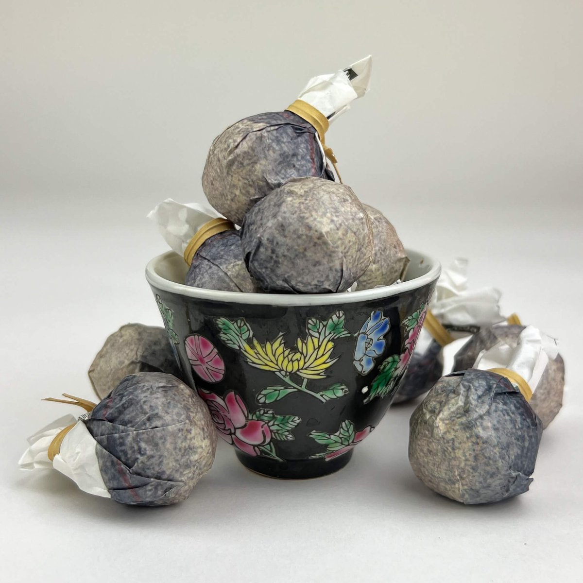 2023 White2Tea Calabash Smoked White Tea Minis