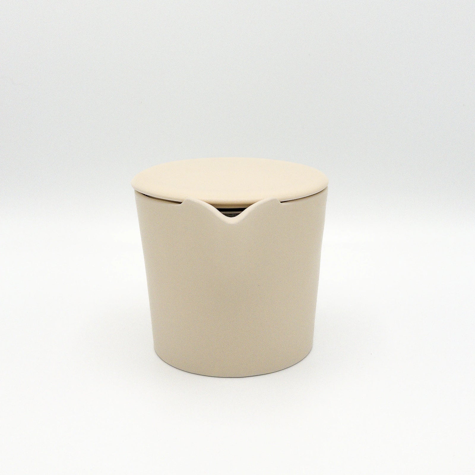 Moment Teapot by Konare (Soft White)