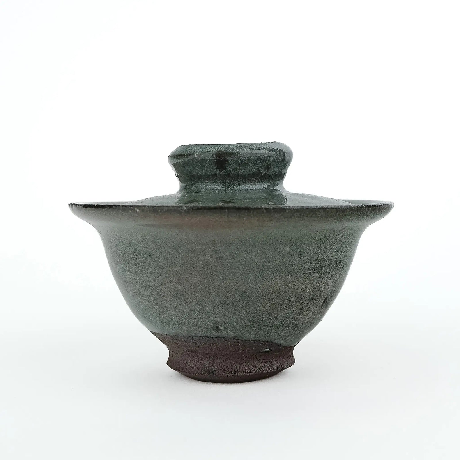 Mark Mohler handmade gaiwan #8, opposite side with the lid on, showing the wide flared rim and a band where the glaze meets the dark foot