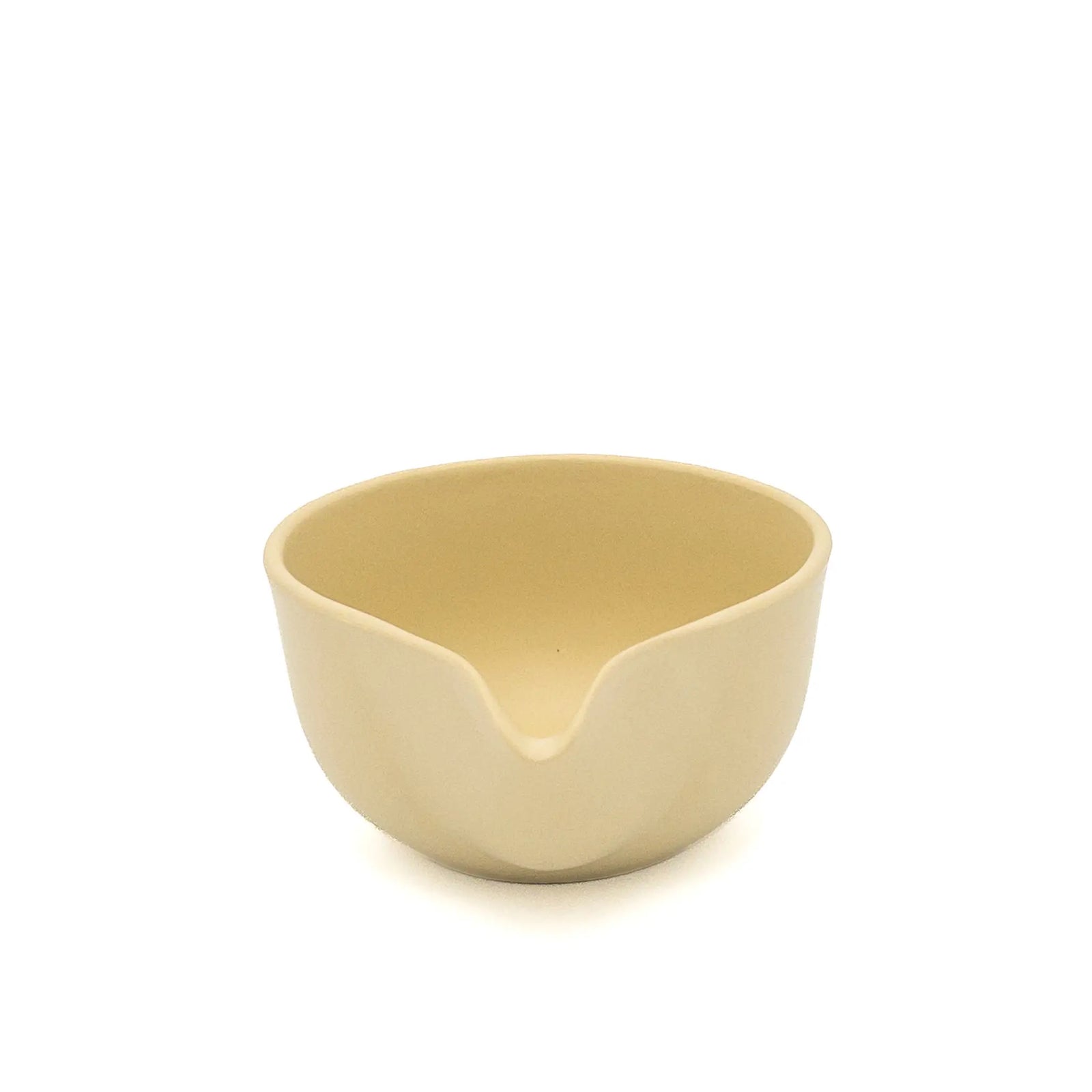 Front view of Cream Tokoname Yuzamashi by Takasuke