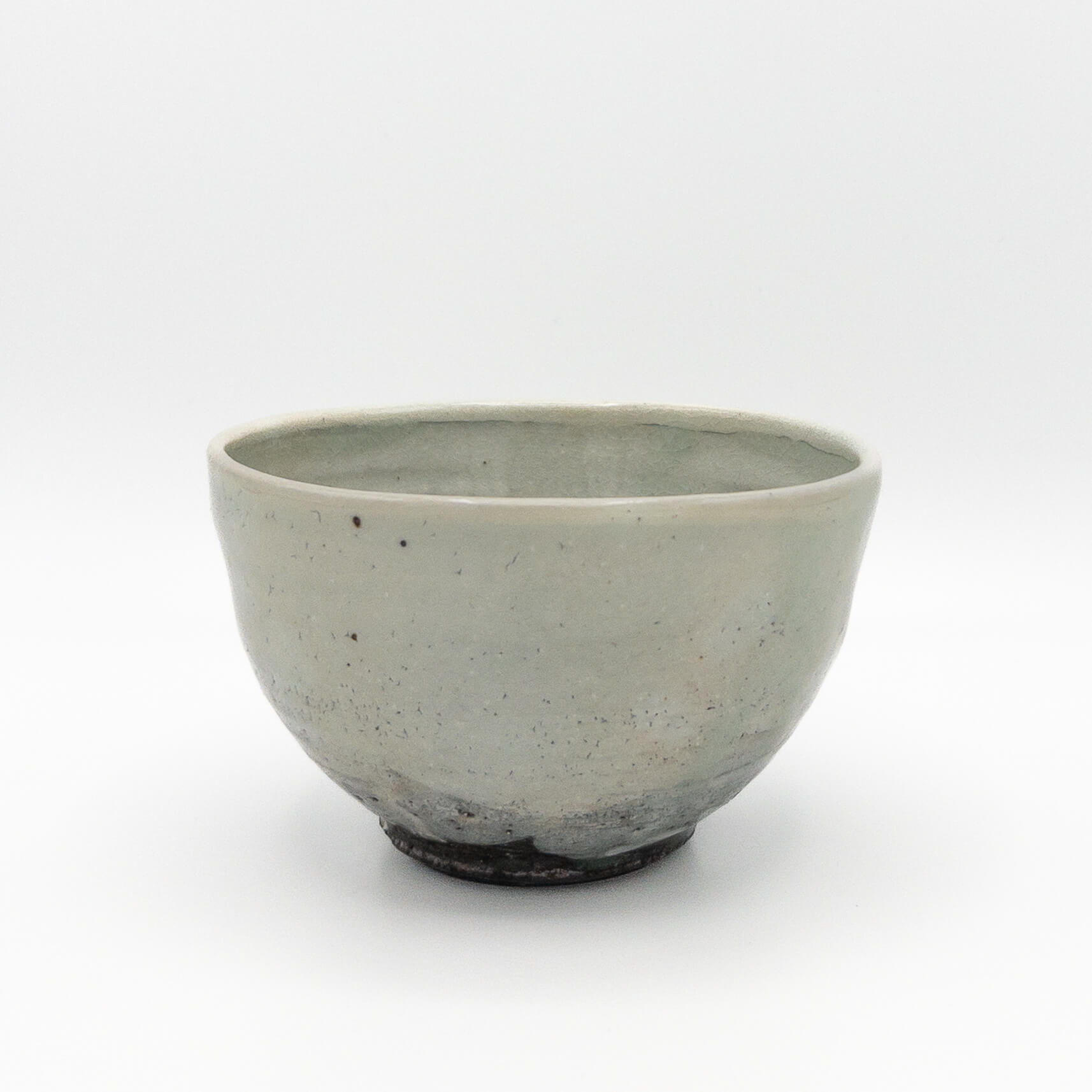 Ishido White Kohiki Matcha Bowl on white background