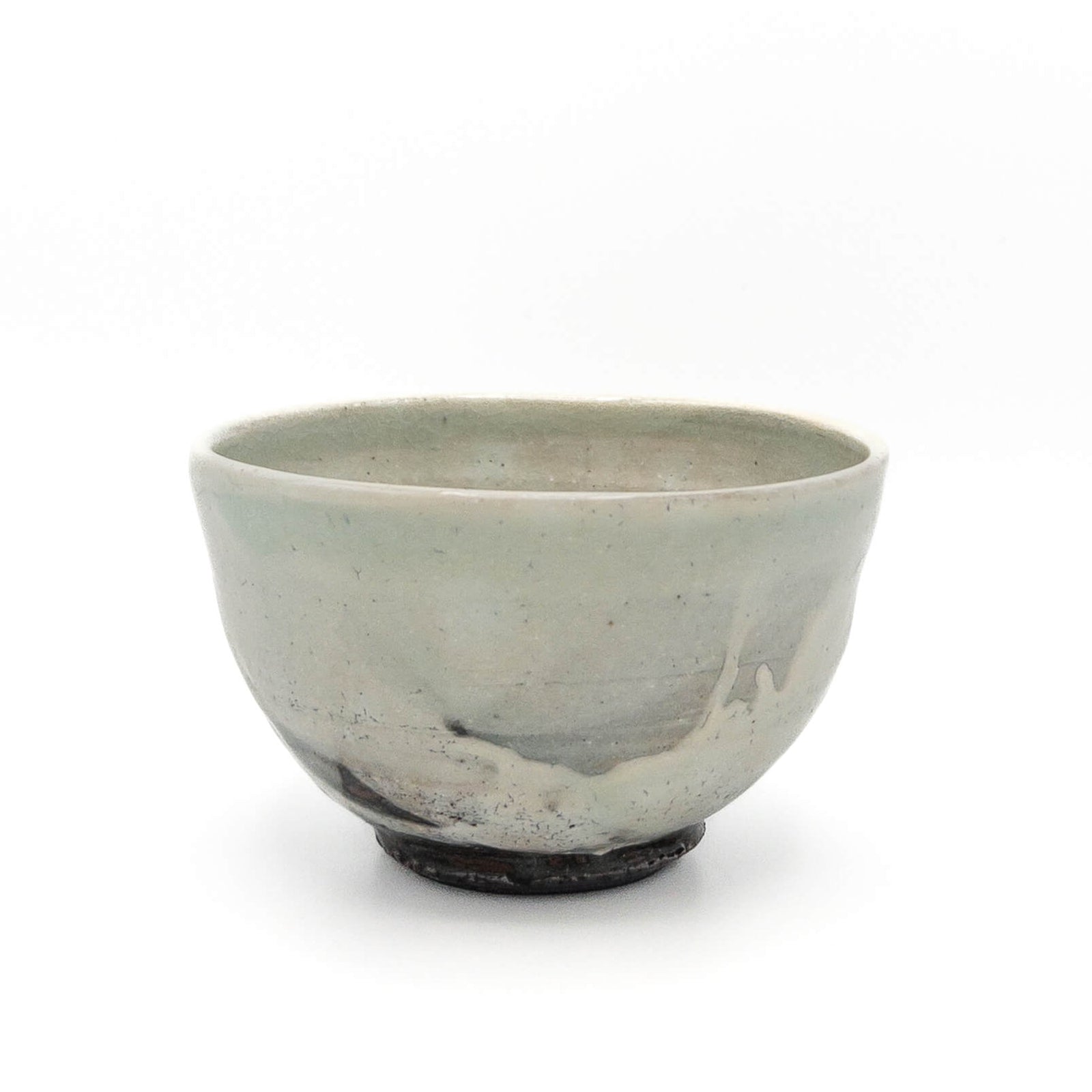 Ishido White Kohiki Matcha Bowl on white background