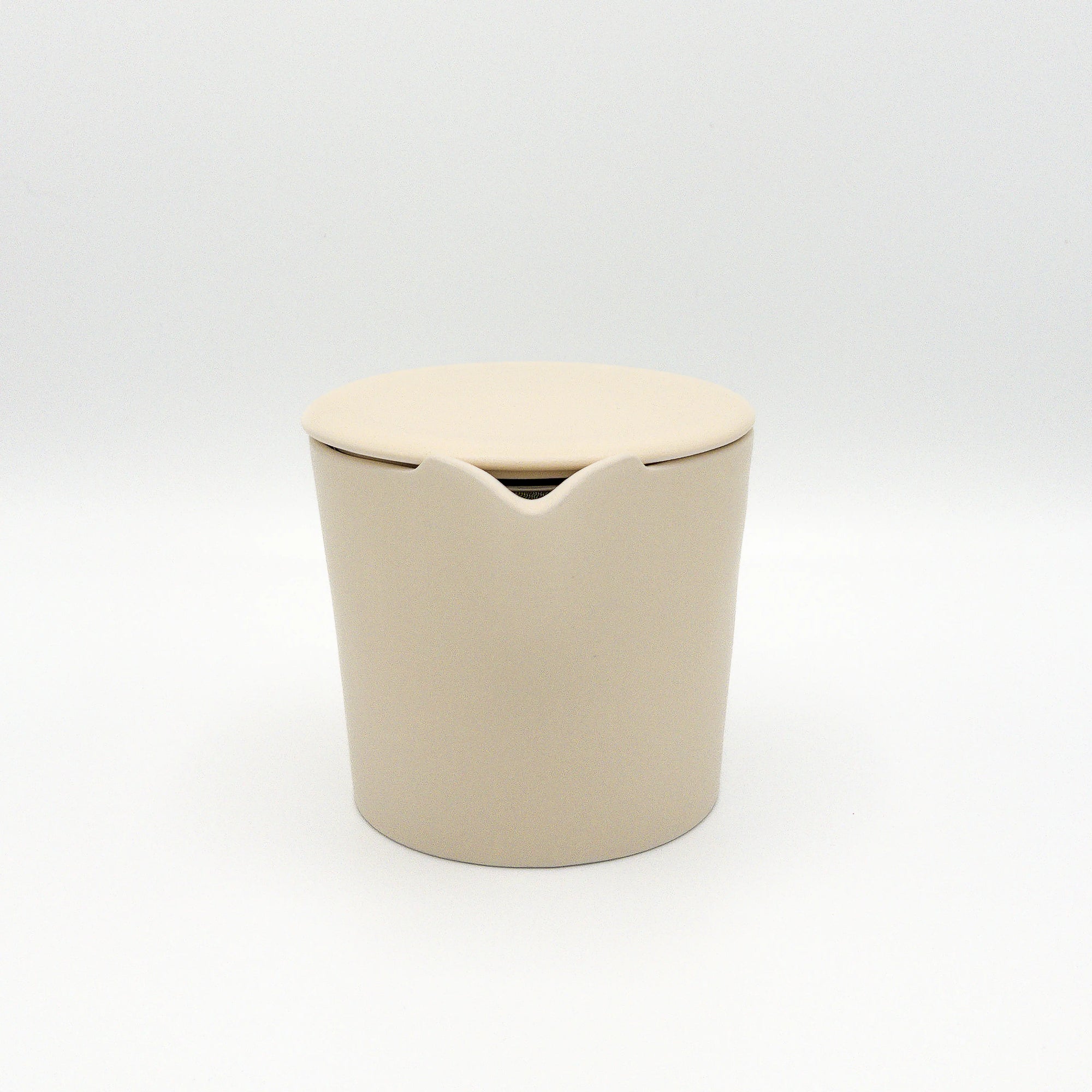 Moment Teapot by Konare (Soft White)