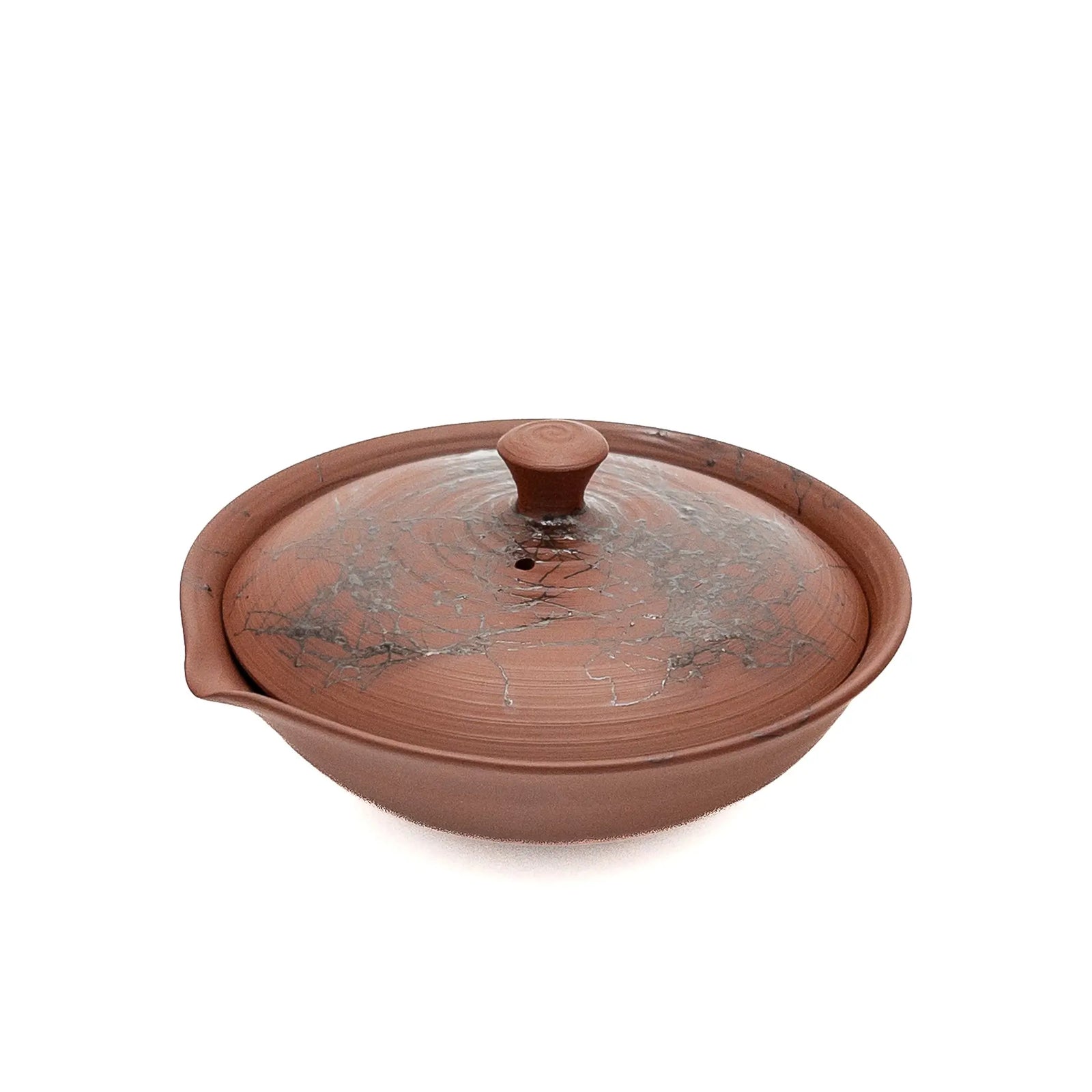 Red shudei Tokoname shiboridashi teapot with dark mogake seaweed markings, lid on, seen from the front