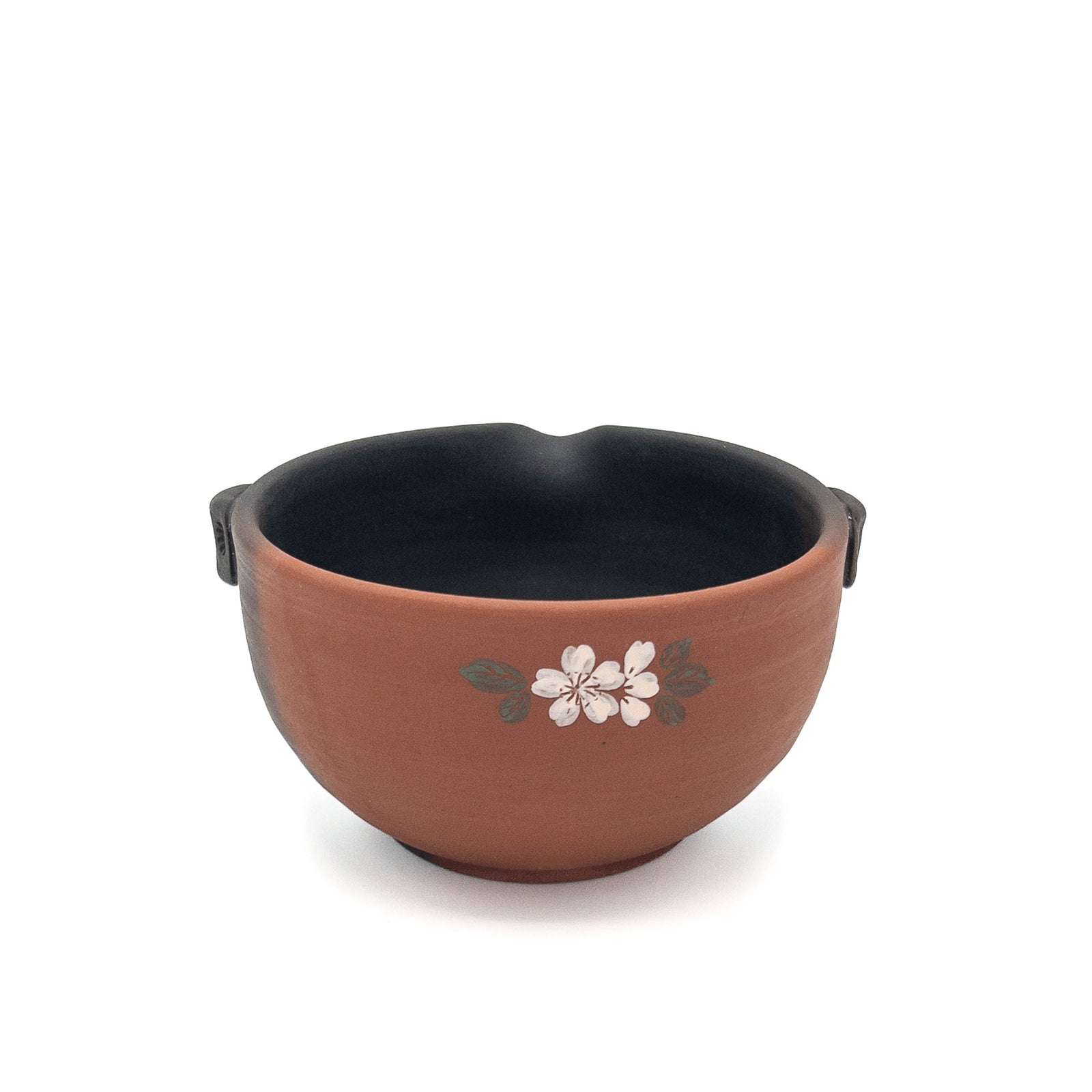 Two-tone Tokoname yuzamashi by Gyokko with a sakura blossom painted on the back side