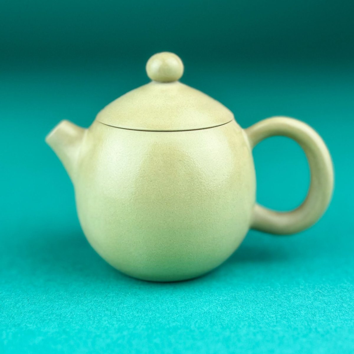 White Jianshui Dragon Egg Style Teapot